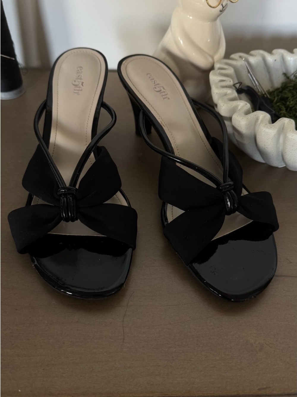 East 5th Black Bow-Accent Slide Sandals